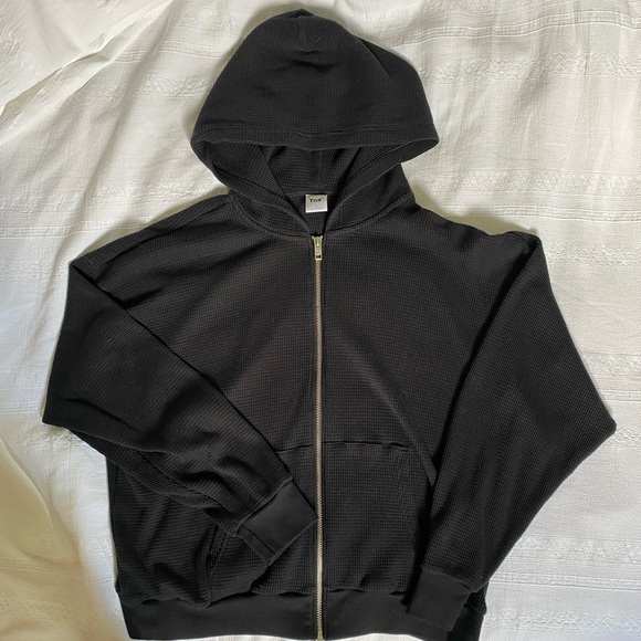 Aritzia Sweaters - Black Aritzia Zip Up Sweater